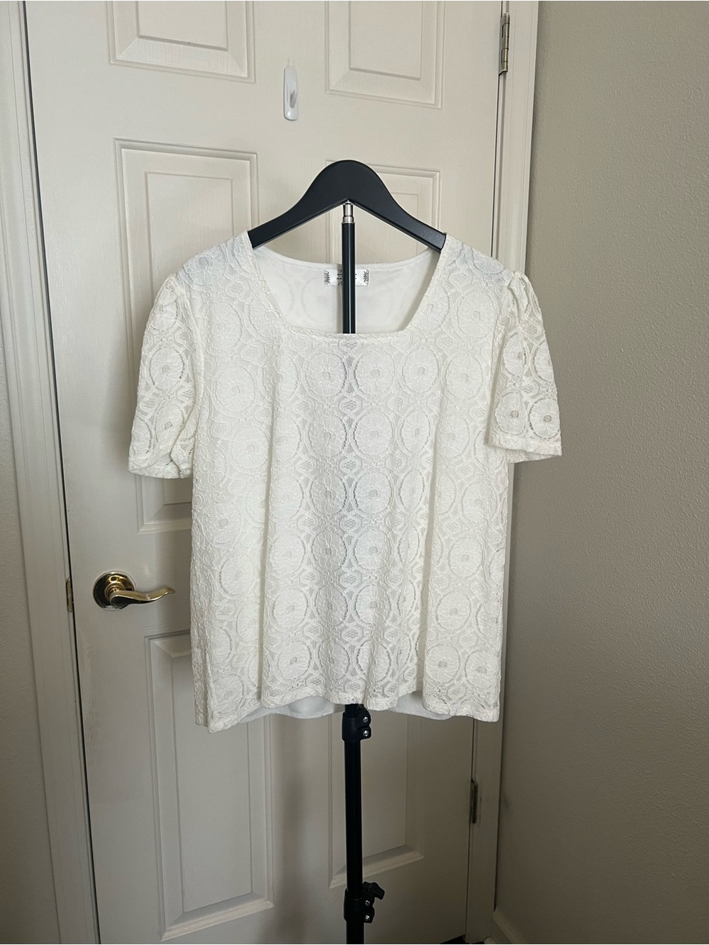 White Lace Short-Sleeve Scoop Neck Blouse
